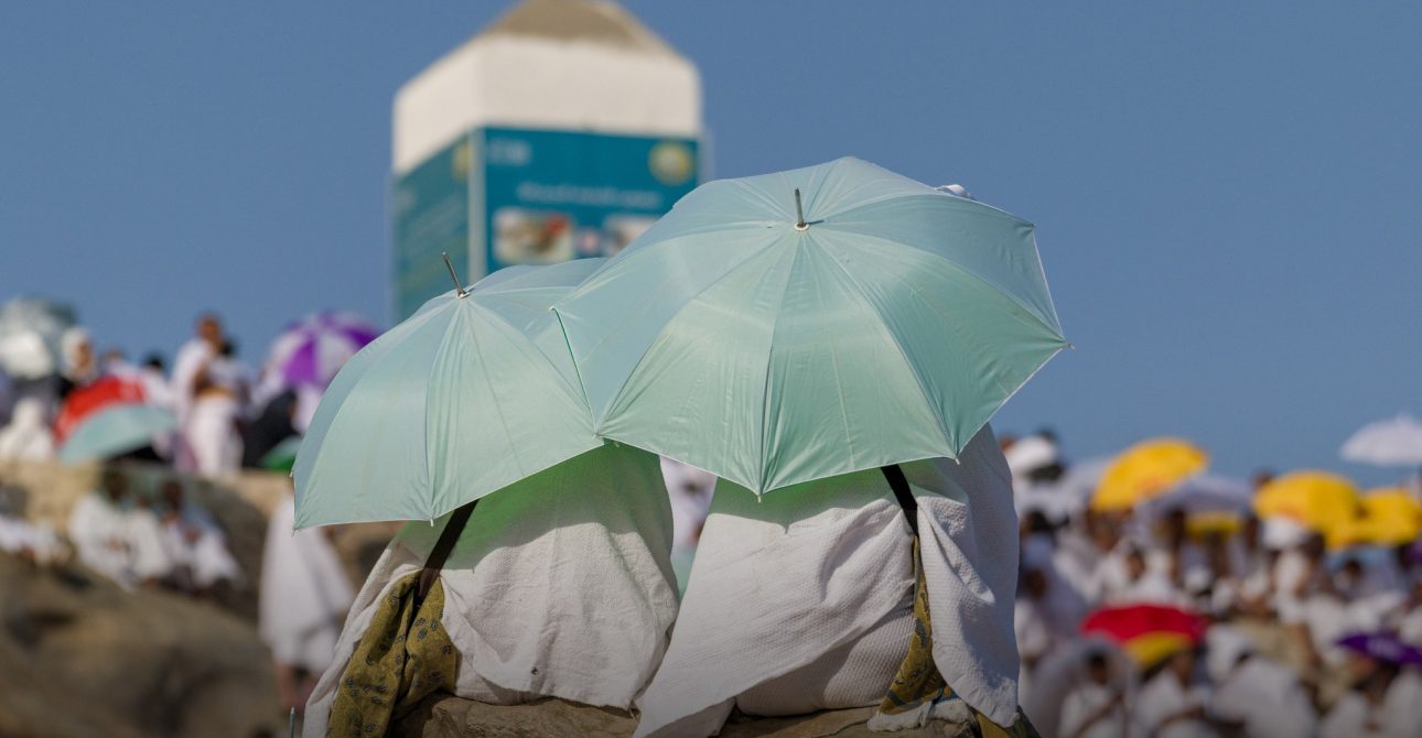 বাইতুল্লাহ’র মুসাফিরদের মুহাব্বাতের আশ্চর্য কয়েকটি ঘটনাঃ ০১